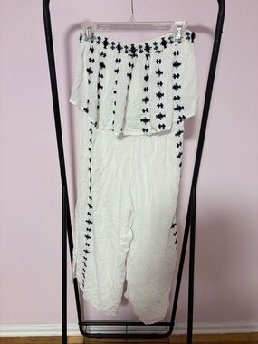 NWT L Sincerely Jules White and Navy Blue Strapless Embroidered Cropped Jumpsuit